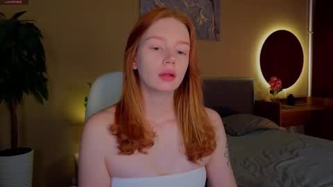 Snapshot of carolinnk chatting on 09.14.25 Caro online show from 09.14.25