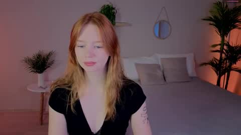 Snapshot of carolinnk chatting on 09.20.25 Caro online show from 09.20.25