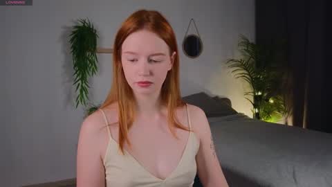 Snapshot of carolinnk chatting on 09.28.25 Caro online show from 09.28.25