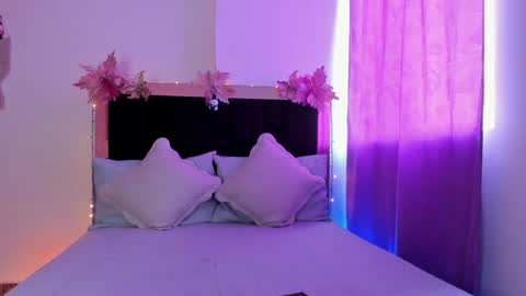 Snapshot of carorosse chatting on 01.03.25 Caro  online show from 01.03.25