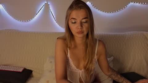 carriebradshawww online show from 10.04.25