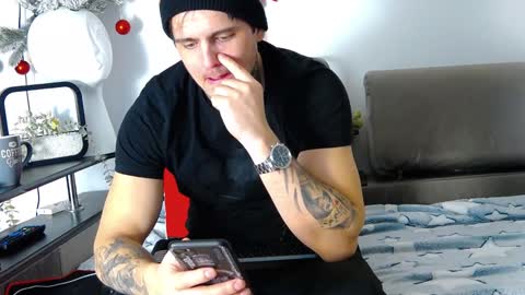 Snapshot of carter_reos chatting on 12.30.24 Carter online show from 12.30.24