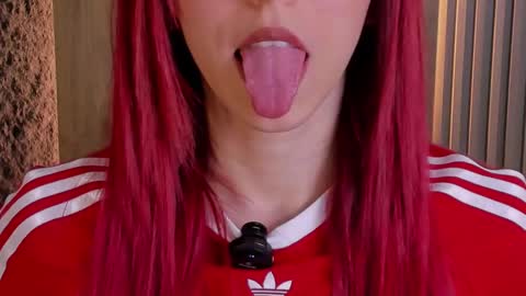 Casandra  online show from 10.10.25