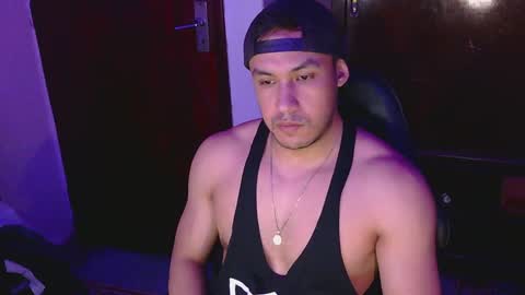 Snapshot of casas_oom chatting on 02.08.25      online show from 02.08.25