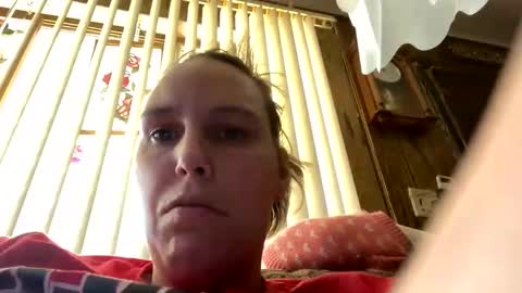 Snapshot of cashcoupllle chatting on 10.26.25 Cash Couple online show from 10.26.25