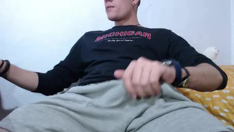 Snapshot of casteryx chatting on 03.08.25 Juan online show from 03.08.25