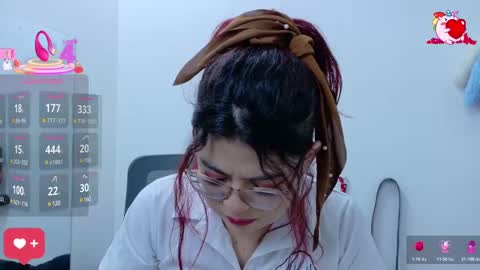 Snapshot of cat_white chatting on 03.10.25 Cata online show from 03.10.25