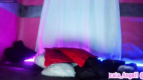 Cata Angel online show from 02.13.25