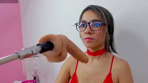 Snapshot of catalina_whore1 chatting on 03.03.25 catalina_whore1 online show from 03.03.25