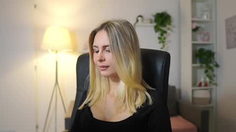 catecrago  online show from 11.05.25