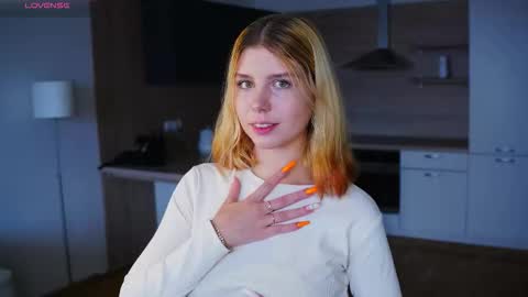 Snapshot of catharinehaeckel chatting on 10.18.25 Katrin online show from 10.18.25
