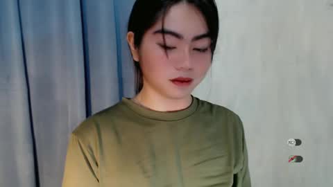 Snapshot of cathy_ho chatting on 12.16.24 cathy_ho online show from 12.16.24