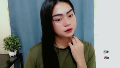 Snapshot of cathy_ho chatting on 01.12.25 cathy_ho online show from 01.12.25