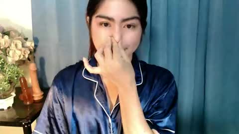 Snapshot of cathy_ho chatting on 01.19.25 cathy_ho online show from 01.19.25