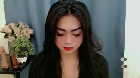 Snapshot of cathy_ho chatting on 02.01.25 cathy_ho online show from 02.01.25