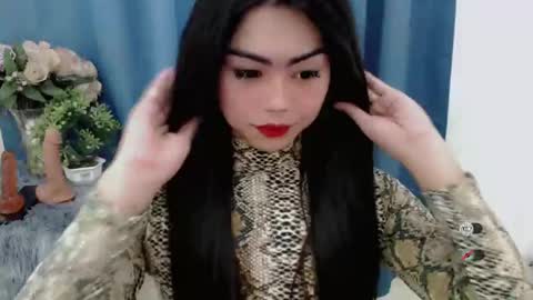 Snapshot of cathy_ho chatting on 02.04.25 cathy_ho online show from 02.04.25
