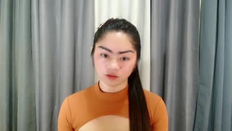 Snapshot of cathy_ho chatting on 02.14.25 cathy_ho online show from 02.14.25