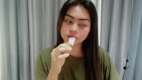 Snapshot of cathy_ho chatting on 02.19.25 cathy_ho online show from 02.19.25