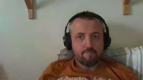 Snapshot of cebcool chatting on 02.02.25 Sb online show from 02.02.25