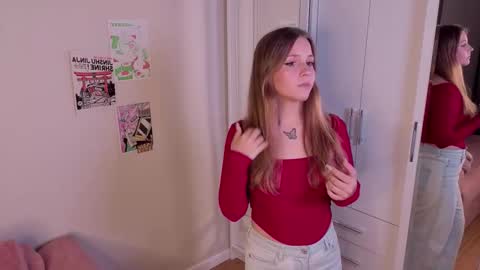 Lina  online show from 09.12.25