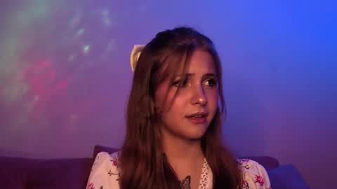 Lina  online show from 10.03.25