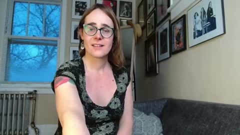 Cecily Saint Claire online show from 02.14.25