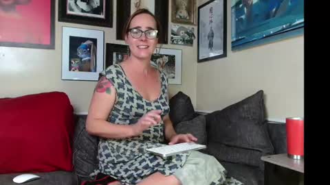 Cecily Saint Claire online show from 10.02.25