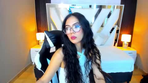 SARA  online show from 10.13.25
