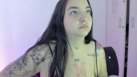 Snapshot of celeste_y_pipe chatting on 10.05.25 Celeste Y Pipe online show from 10.05.25