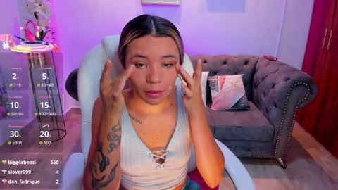 Snapshot of celestee_rain chatting on 09.20.25 celestee_rain online show from 09.20.25