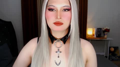 Snapshot of celestehollywood chatting on 01.04.25 CELESTE IGYoshi Tian online show from 01.04.25