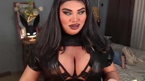 Snapshot of cellinekittcumerr chatting on 10.05.25 cellinekittcumerr online show from 10.05.25