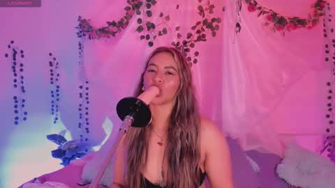 Hello guys my name is Sofi and Lizzie and  Vanessa online show from 11.07.25