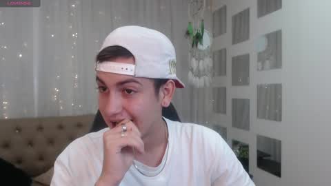 Snapshot of cerokershelby chatting on 12.17.24 Ceroke online show from 12.17.24