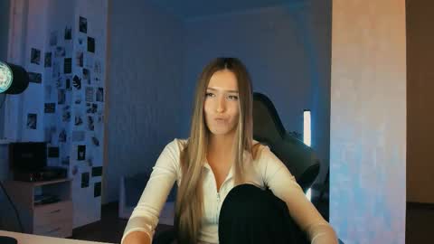 my name is Eva online show from 12.05.25