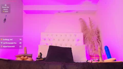 Snapshot of chalotte_grey chatting on 12.02.25 Charlotte Grey online show from 12.02.25