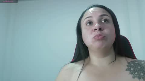 Snapshot of chanell15 chatting on 12.22.24 Fabi online show from 12.22.24