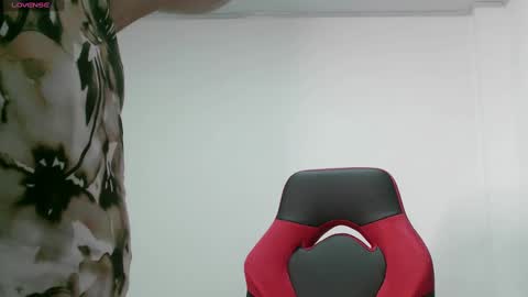 Snapshot of chanell15 chatting on 01.23.25 Fabi online show from 01.23.25