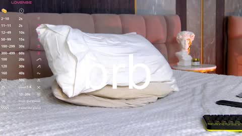 Snapshot of chanelmay chatting on 01.30.25 Chanel online show from 01.30.25