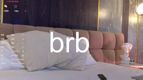 Snapshot of chanelmay chatting on 01.31.25 Chanel online show from 01.31.25