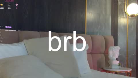 Snapshot of chanelmay chatting on 03.10.25 Chanel online show from 03.10.25