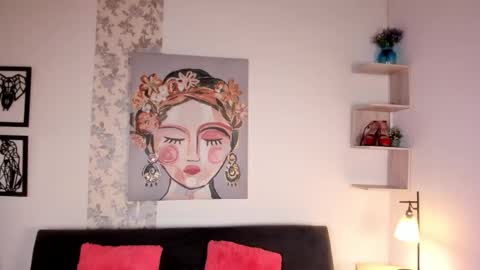 Snapshot of chantall_smith chatting on 02.27.25 online show from 02.27.25