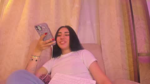 Snapshot of chantall_valkoba chatting on 12.18.24 Chantall online show from 12.18.24