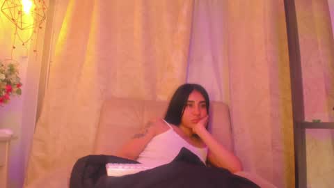 Snapshot of chantall_valkoba chatting on 12.20.24 Chantall online show from 12.20.24