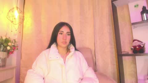 Snapshot of chantall_valkoba chatting on 12.24.24 Chantall online show from 12.24.24