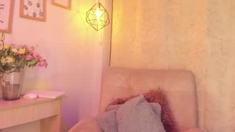 Snapshot of chantall_valkoba chatting on 01.18.25 Chantall online show from 01.18.25