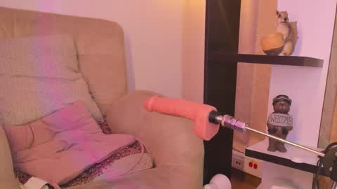 Snapshot of chantall_valkoba chatting on 02.24.25 Chantall online show from 02.24.25