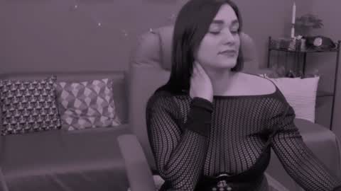Snapshot of chantallovely chatting on 12.14.24 The Queen online show from 12.14.24