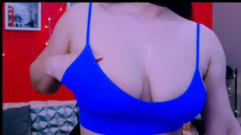 Snapshot of chantallovely chatting on 01.19.25 The Queen online show from 01.19.25