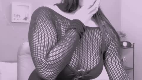 Snapshot of chantallovely chatting on 01.26.25 The Queen online show from 01.26.25
